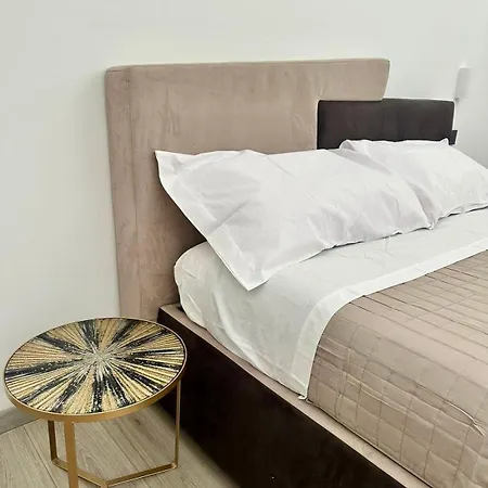 Apartament Samly's *